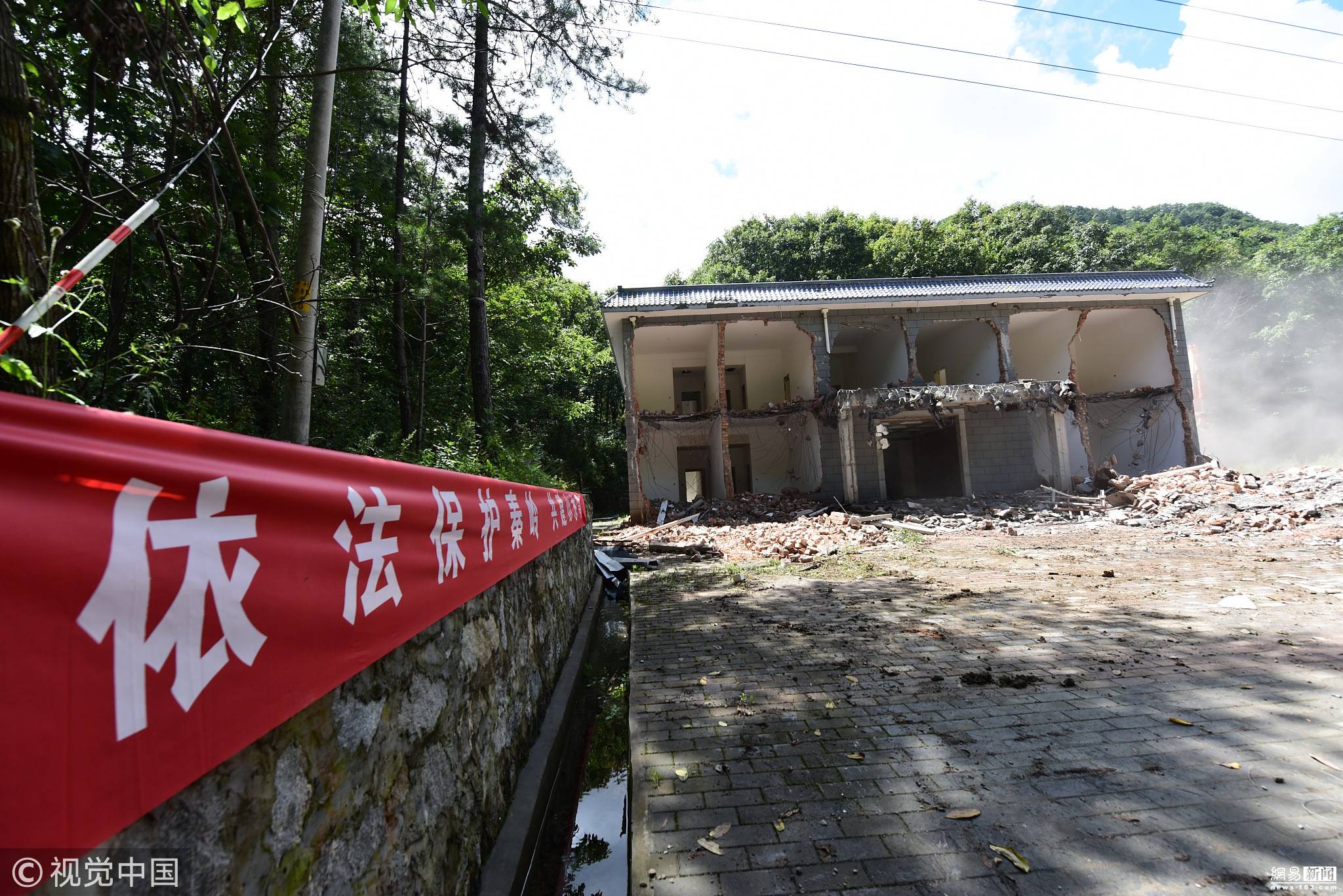 西安持续拆除违建，推进城市更新行动，违法建筑零容忍最新消息